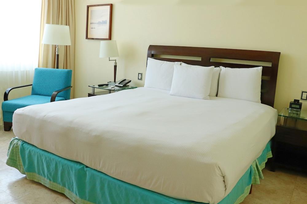 Holiday Inn - Villahermosa Aeropuerto By Ihg Exterior photo