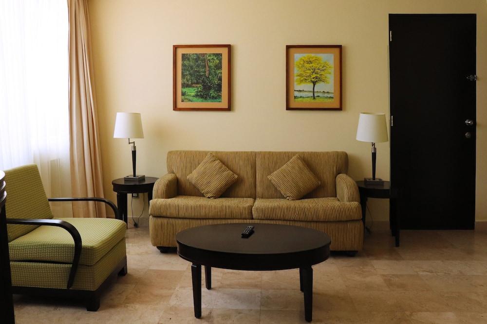 Holiday Inn - Villahermosa Aeropuerto By Ihg Exterior photo