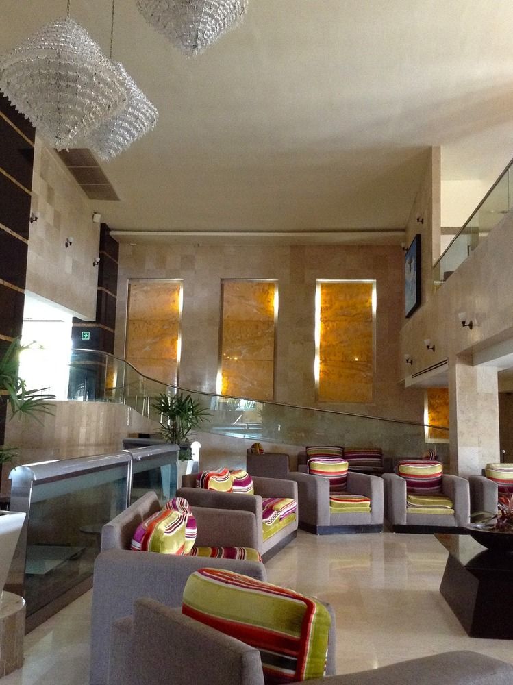Holiday Inn - Villahermosa Aeropuerto By Ihg Exterior photo