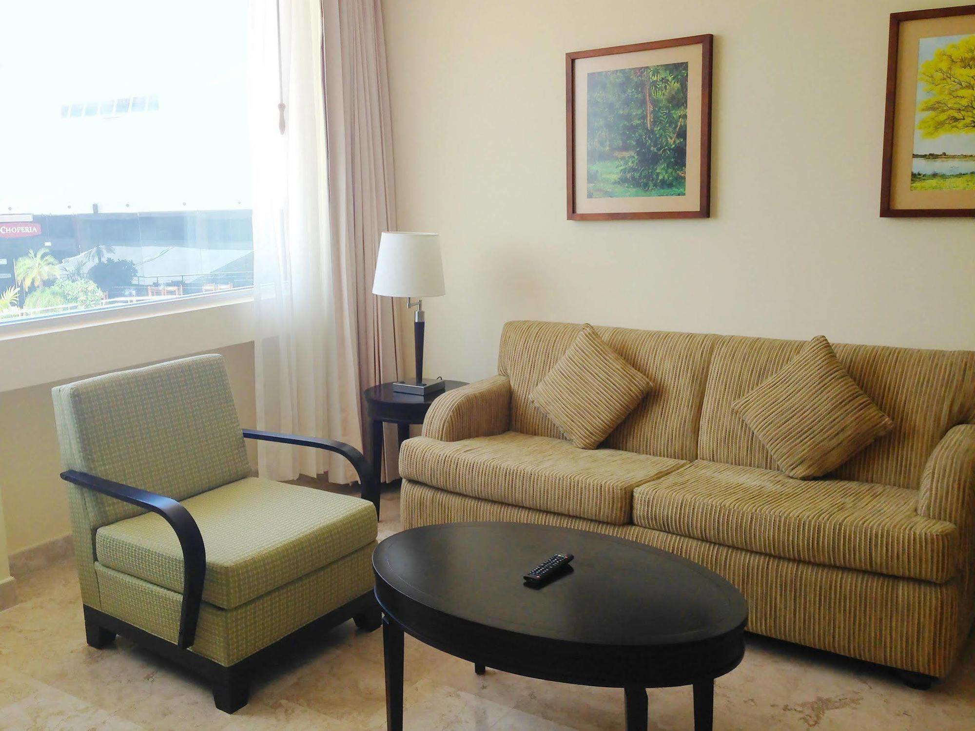 Holiday Inn - Villahermosa Aeropuerto By Ihg Exterior photo
